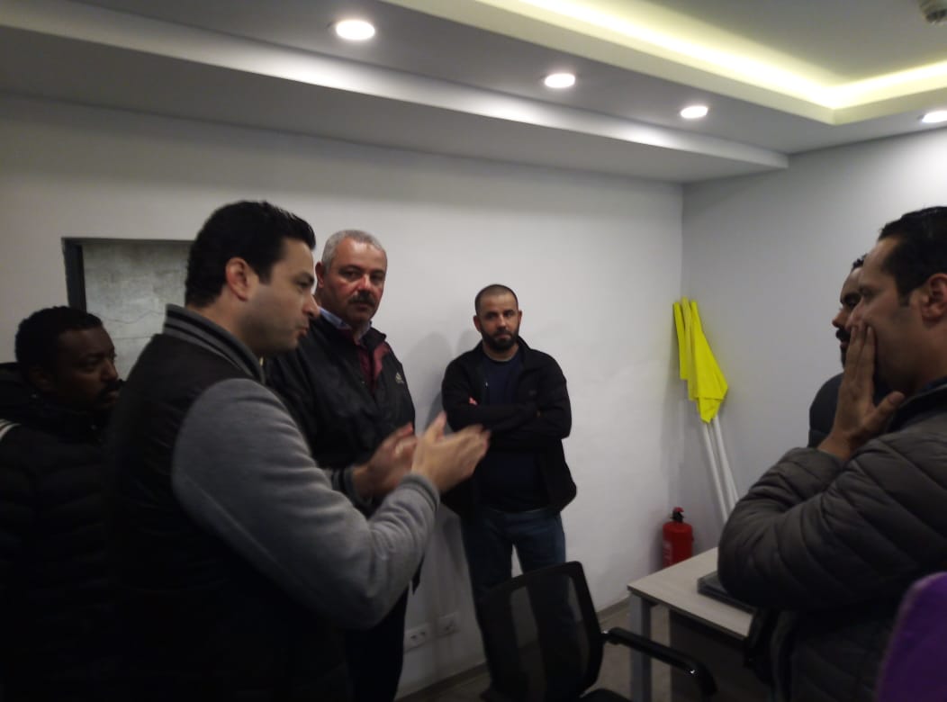 وفد الاتحاد العربي  يتابع تركيب اجهزه التقنيه VARباستاد الاسكندريه 