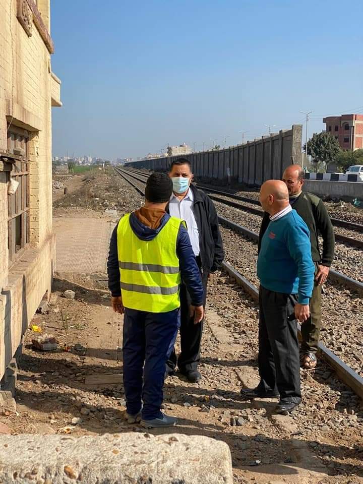 رئيس السكة الحديد يتفقد الأعمال بالمحطات والمنافذ والابراج على خط بنها/ بورسعيد..صور