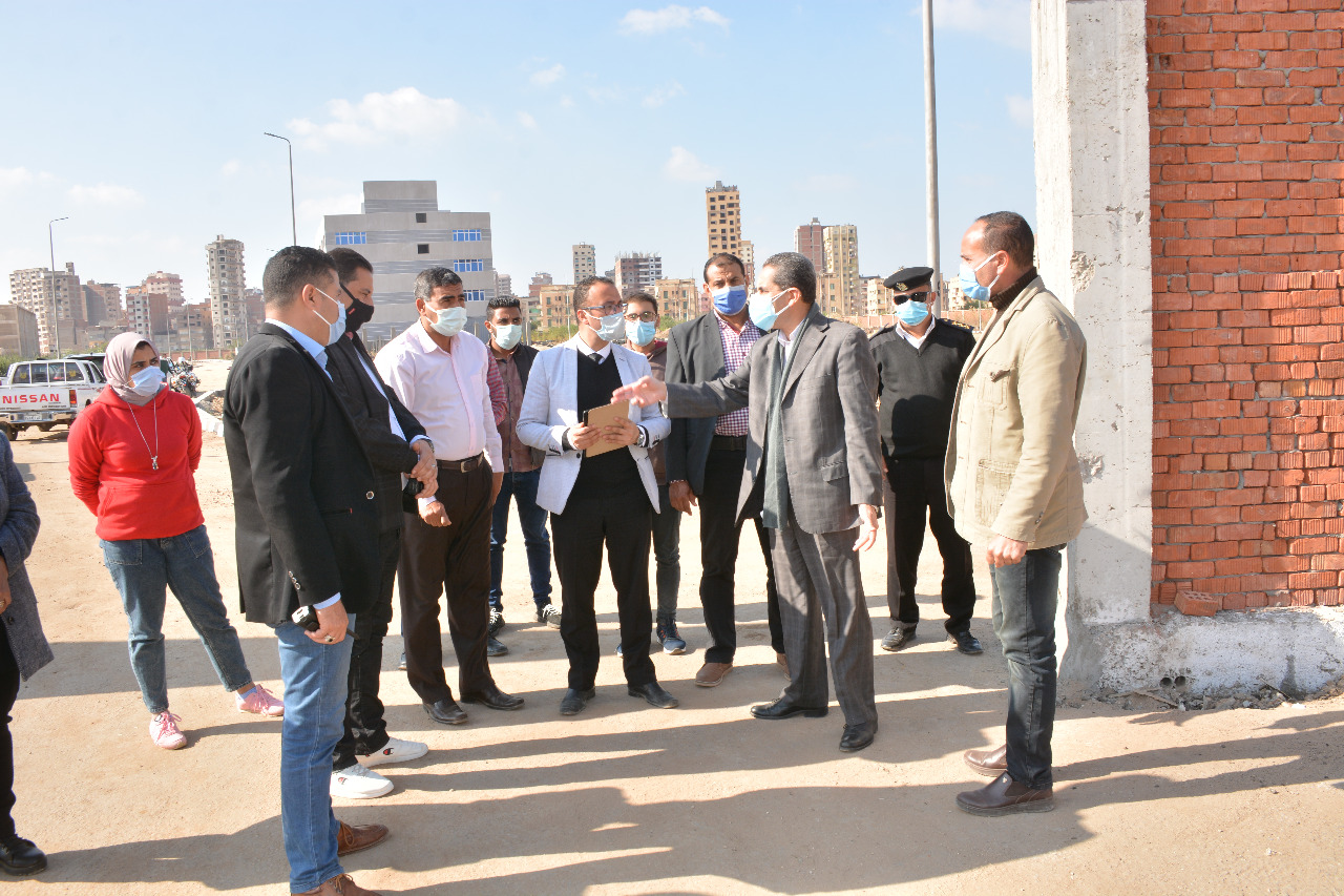 محافظ الغربية يتابع أعمال الرصف والتطوير بالمحلة وسمنود-صور