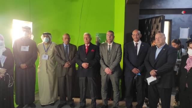 الوفد الاماراتى يشيد بمستوى وامكانيات مدارس الجيزة.. بالصور 