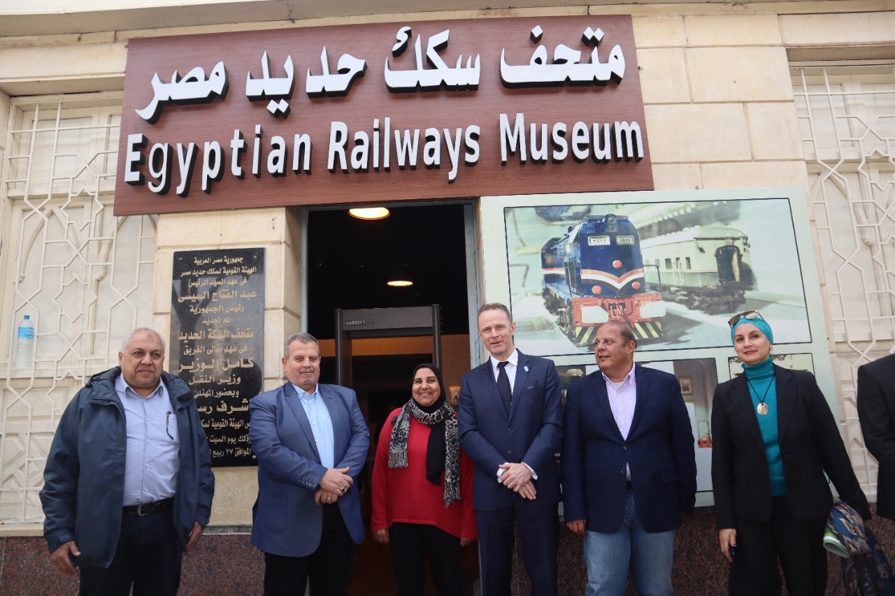 السكة الحديد: إفتتاح مشروع الطاقة الشمسية  بمحطة قطارات القاهرة