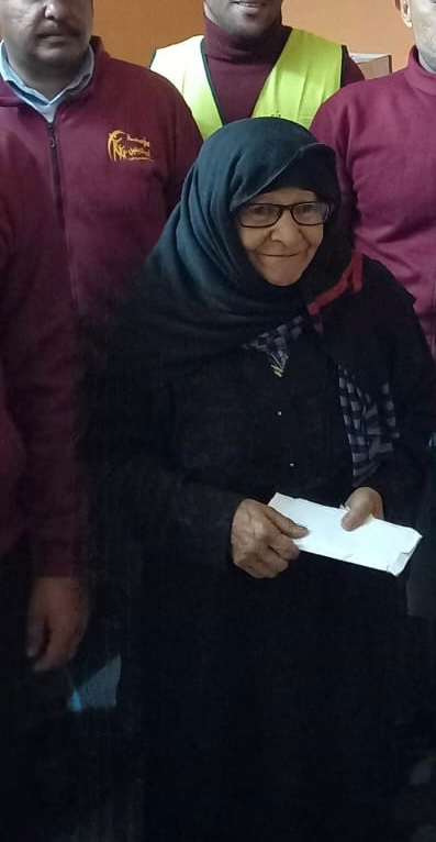  التحالف الوطني للعمل الأهلي التنموي يزور السيدة نوال حسن في منزلها