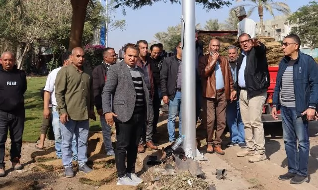 قرارات صارمة فى أولى جولات رئيس جهاز الشيخ زايد فى المدينة.. صور 