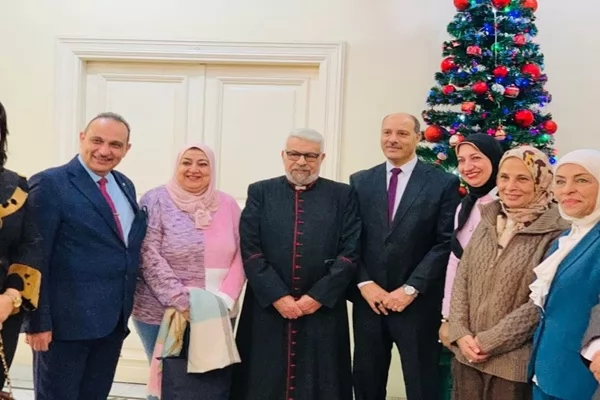 تعليم الإسكندرية يهنئ الأقباط الكاثوليك بعيد الميلاد 