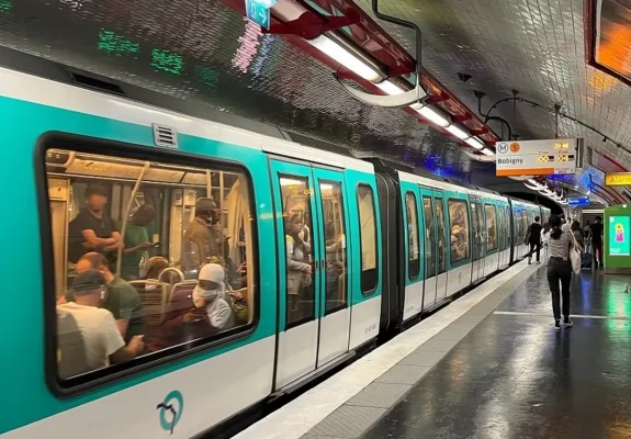 أرشيفية مترو باريس