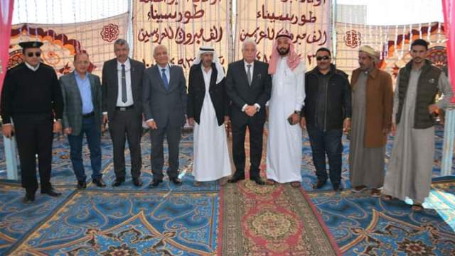 محافظ جنوب سيناء يلبي دعوة شاب بدوي ويشهد حفل زفازفه .صور