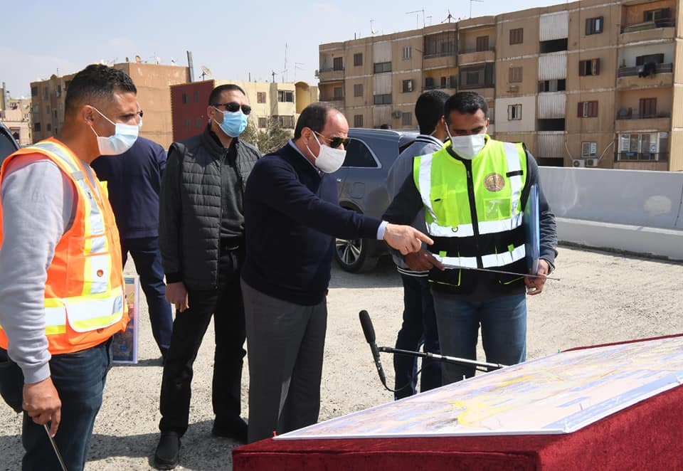 الرئيس يتفقد تطوير الطرق والمحاور بشرق القاهرة