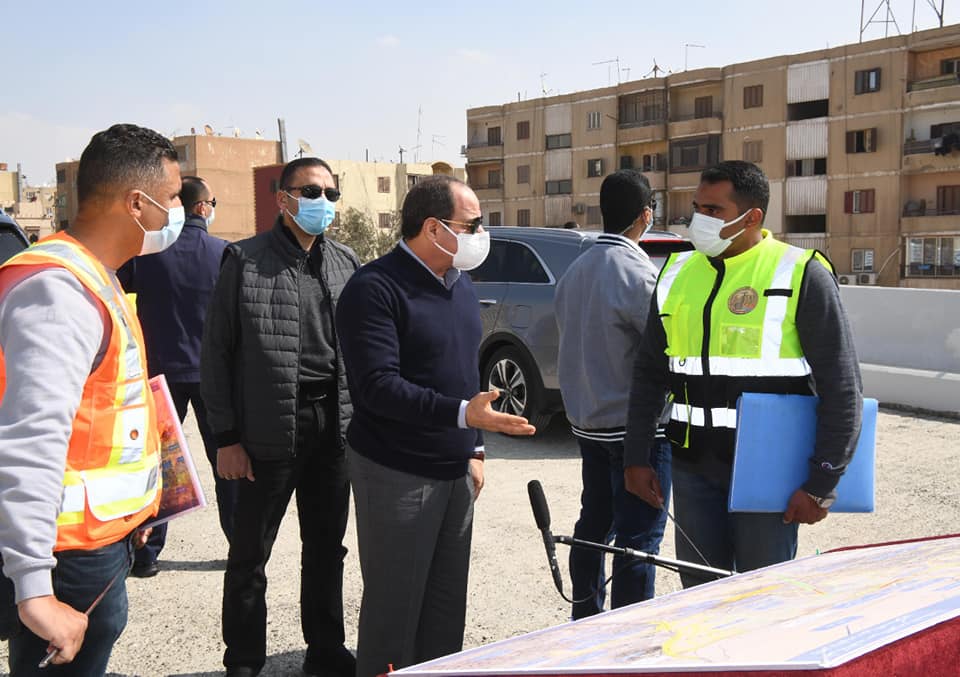 الرئيس يتفقد تطوير الطرق والمحاور بشرق القاهرة
