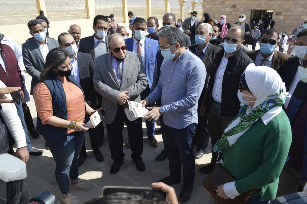 جانب من الزيارة