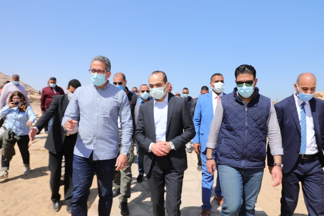 وزير السياحة والآثار ونائب محافظ سوهاج يفتتحان تطوير منطقة أتريبس الأثرية بالشيخ حمد