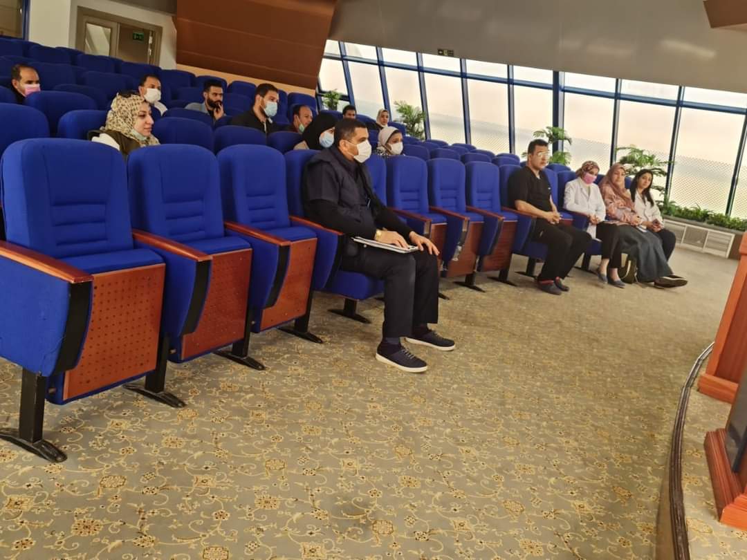  تدريب فرق الترصد على اعمال ترصد الامراض التنفسية الحادة والانفلونزا بمستشفى شرم الشيخ الدولى 