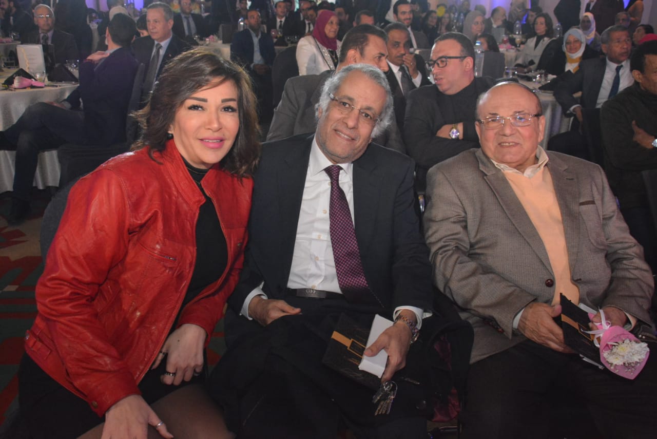محمد رشاد ومى حلمى يتألقان فى حفل تكريم د. محمد مجدى النجار