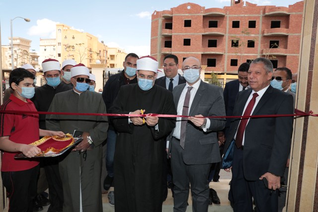 وزير الأوقاف ومحافظ بني سويف يفتتحان مسجدا بالمدينة الجديدة..صور