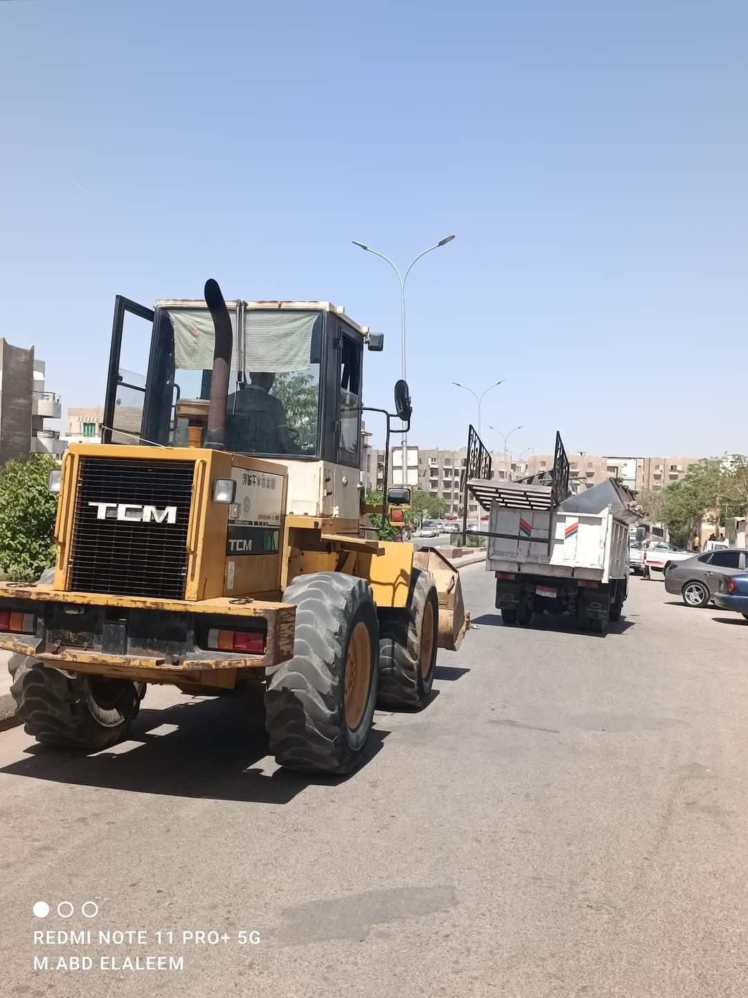 حملة مكبرة بقيادة رئيس جهاز مدينة العبور للقضاء على الاشغالات