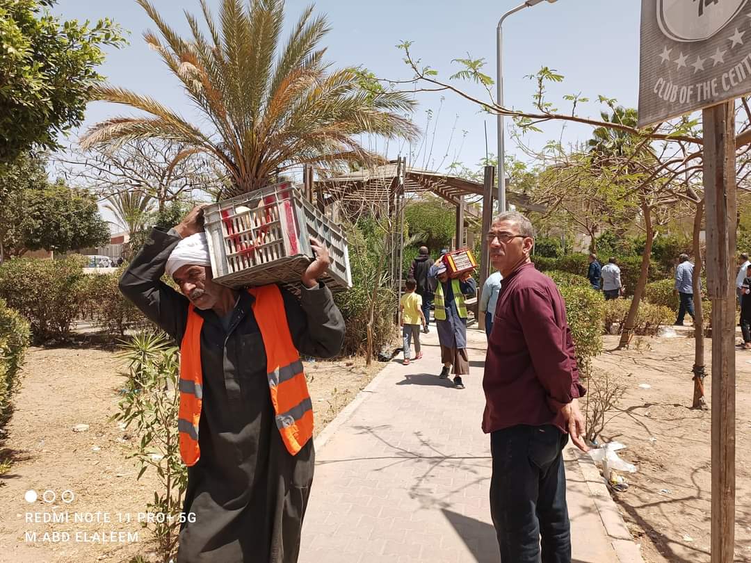 حملة مكبرة بقيادة رئيس جهاز مدينة العبور للقضاء على الاشغالات