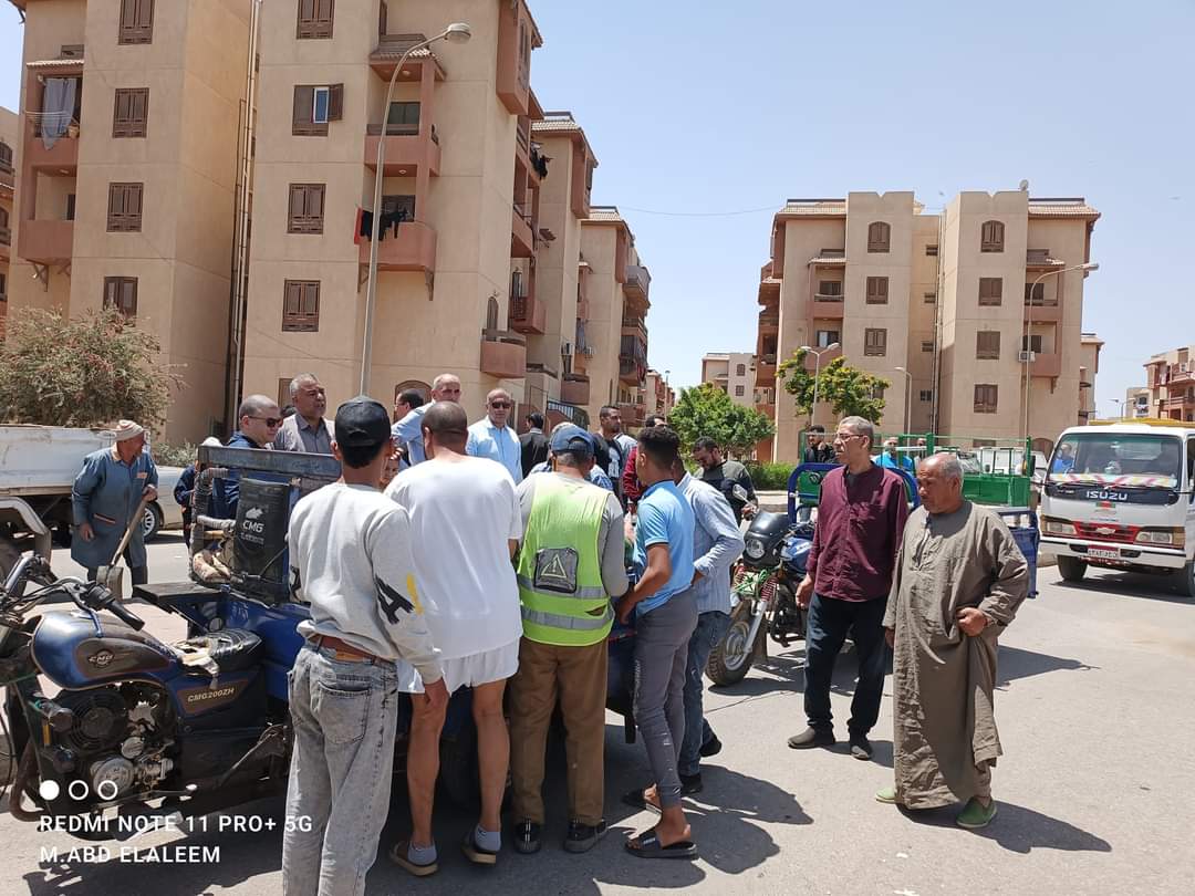 حملة مكبرة بقيادة رئيس جهاز مدينة العبور للقضاء على الاشغالات