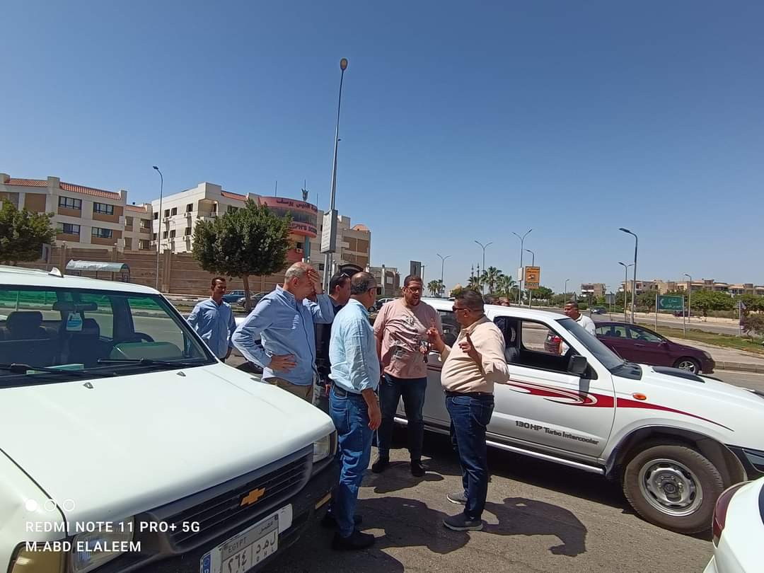 حملة مكبرة بقيادة رئيس جهاز مدينة العبور للقضاء على الاشغالات