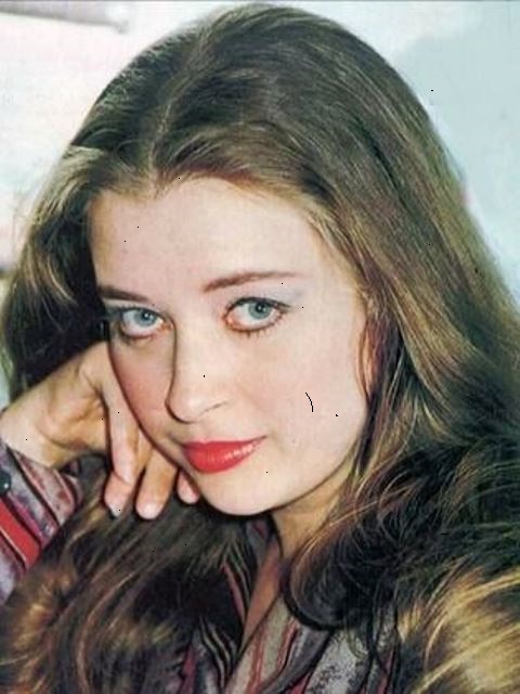 الفنانة فايزة كمال