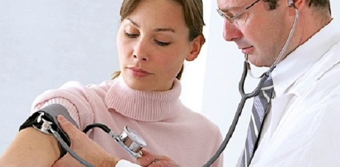 قياس ضغط الدم