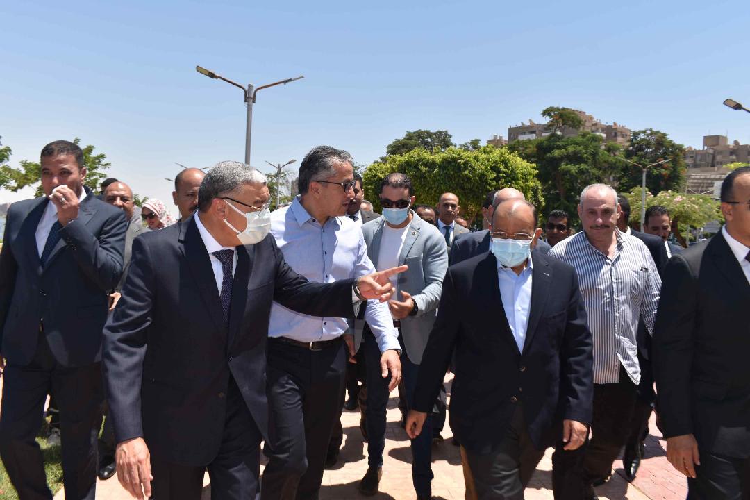 وزير التنمية المحلية فى المنيا :دعم إحياء الحرف التراثية واليدوية التى تتميز بها المحافظات