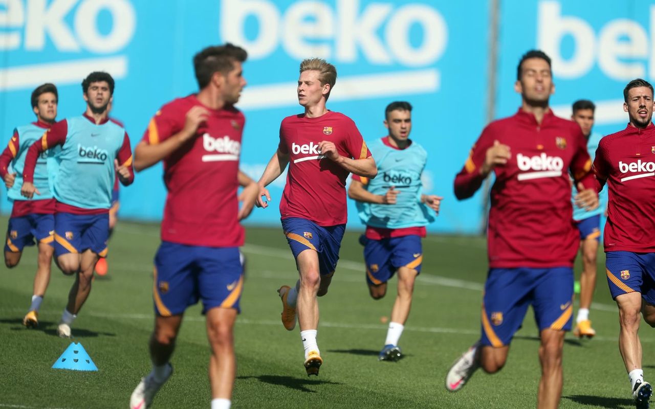 #موعد مباراة برشلونة وفياريال في الدوري الإسباني والقنوات الناقلة