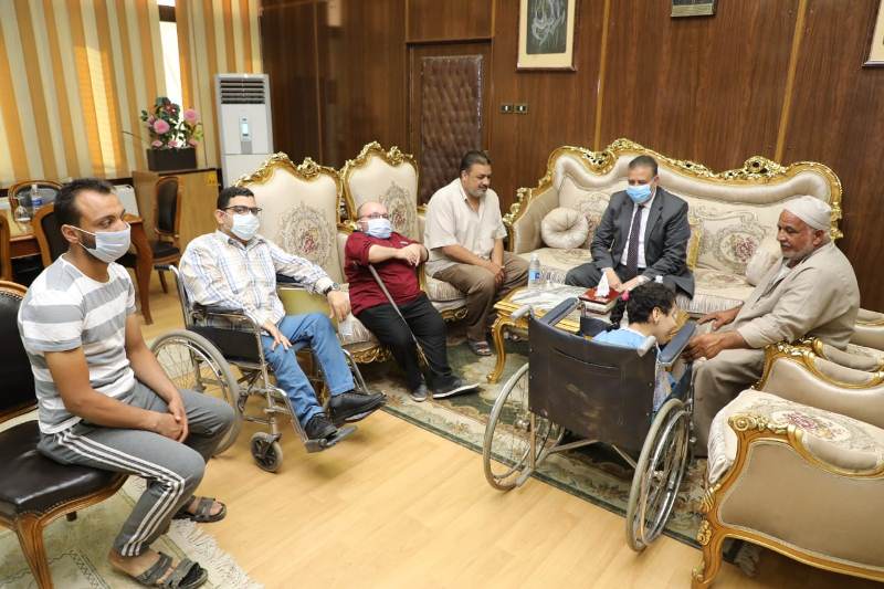 محافظ المنوفية ولقاء مع بعض المواطنين لحل مشاكلهم