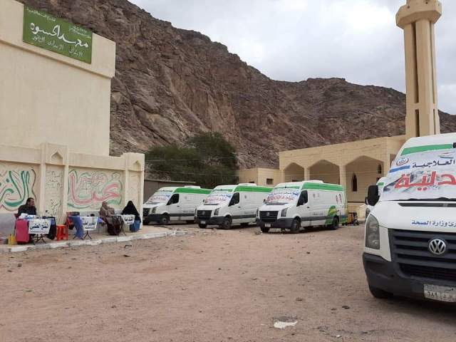 الكشف  الطبي علي ٢٨٤مواطن  بوديان الندية ومكتب والحسوة
