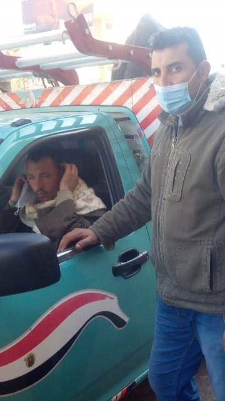 تغريم مواطنين لعدم ارتداء الكمامة الواقية