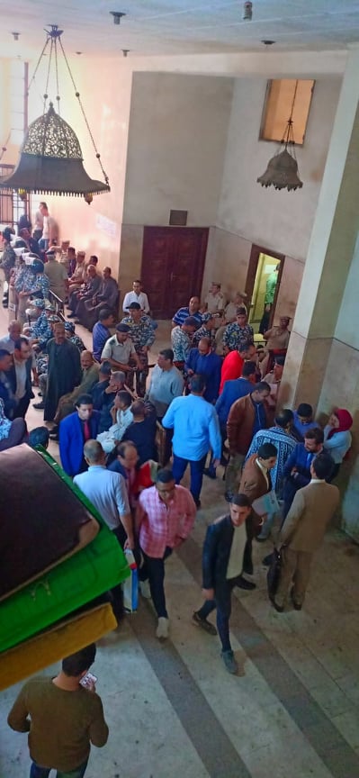 راجح قاتل .. محافظ المنوفية يتفقد ديوان المحكمة أثناء إنعقاد الجلسة الثانية