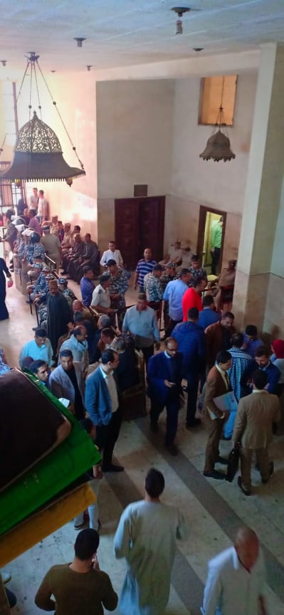 راجح قاتل .. محافظ المنوفية يتفقد ديوان المحكمة أثناء إنعقاد الجلسة الثانية