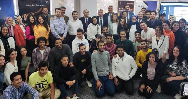 كلية الإدارة بجامعة بدر تنظم تدريب للطلاب عن الشمول المالى والتحول