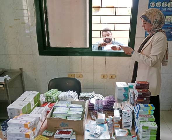 قافلة جامعة المنياالتنموية تقدم خدمتها لأهالي قرية