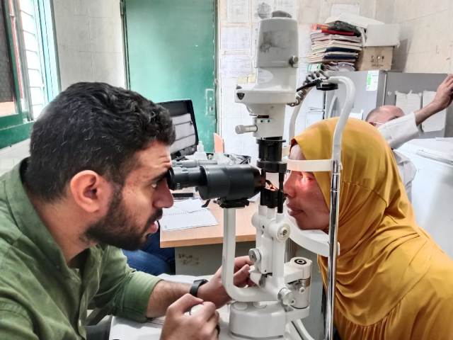 قافلة جامعة المنياالتنموية تقدم خدمتها لأهالي قرية
