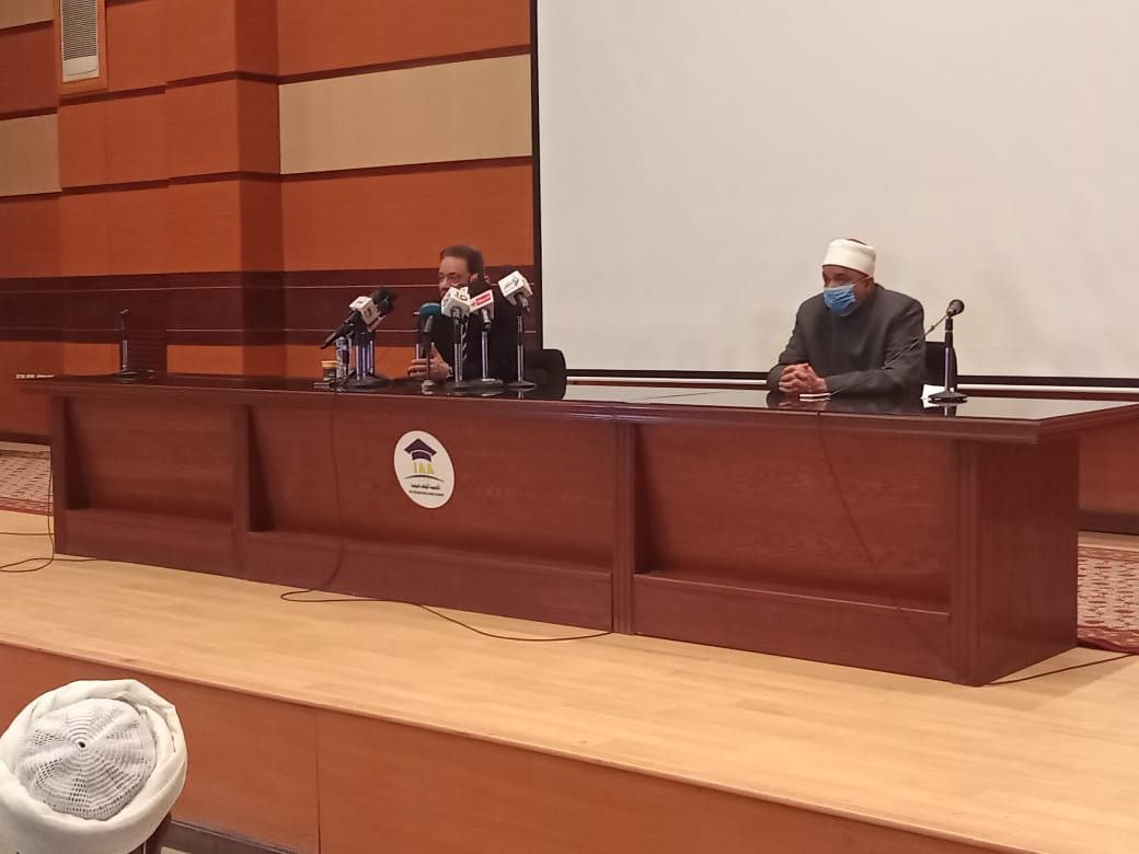 كرم جبر مع الائمة السودانيين