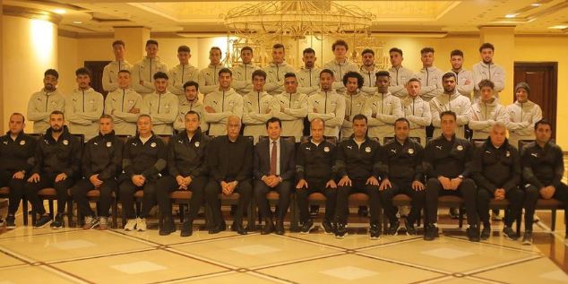 وزير الشباب بجتمع منتخب مصر للشباب