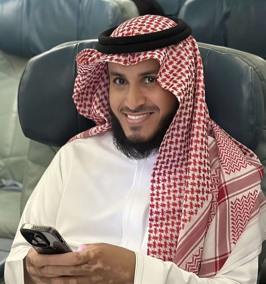 عبدالله العنزي خبير التسويق
