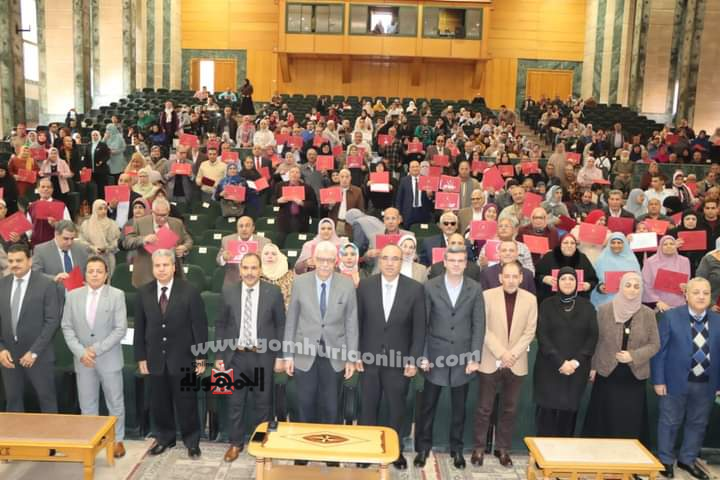 تكريم 303 من أعضاء الجهاز الإدارى في عيد جامعة المنوفية 47