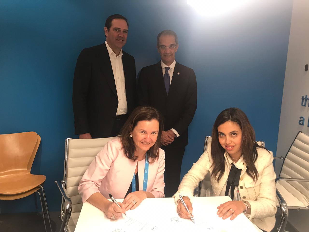 وزير الاتصالات  يلتقي نظيره السعودي للتعاون بمجال تكنولوجيا المعلومات