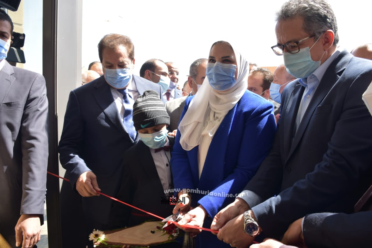 وزراء السياحة والآثار والتضامن والطيران ووكيل البرلمان افتتحوا مستشفي علاج السرطان للأطفال بالاقصر 