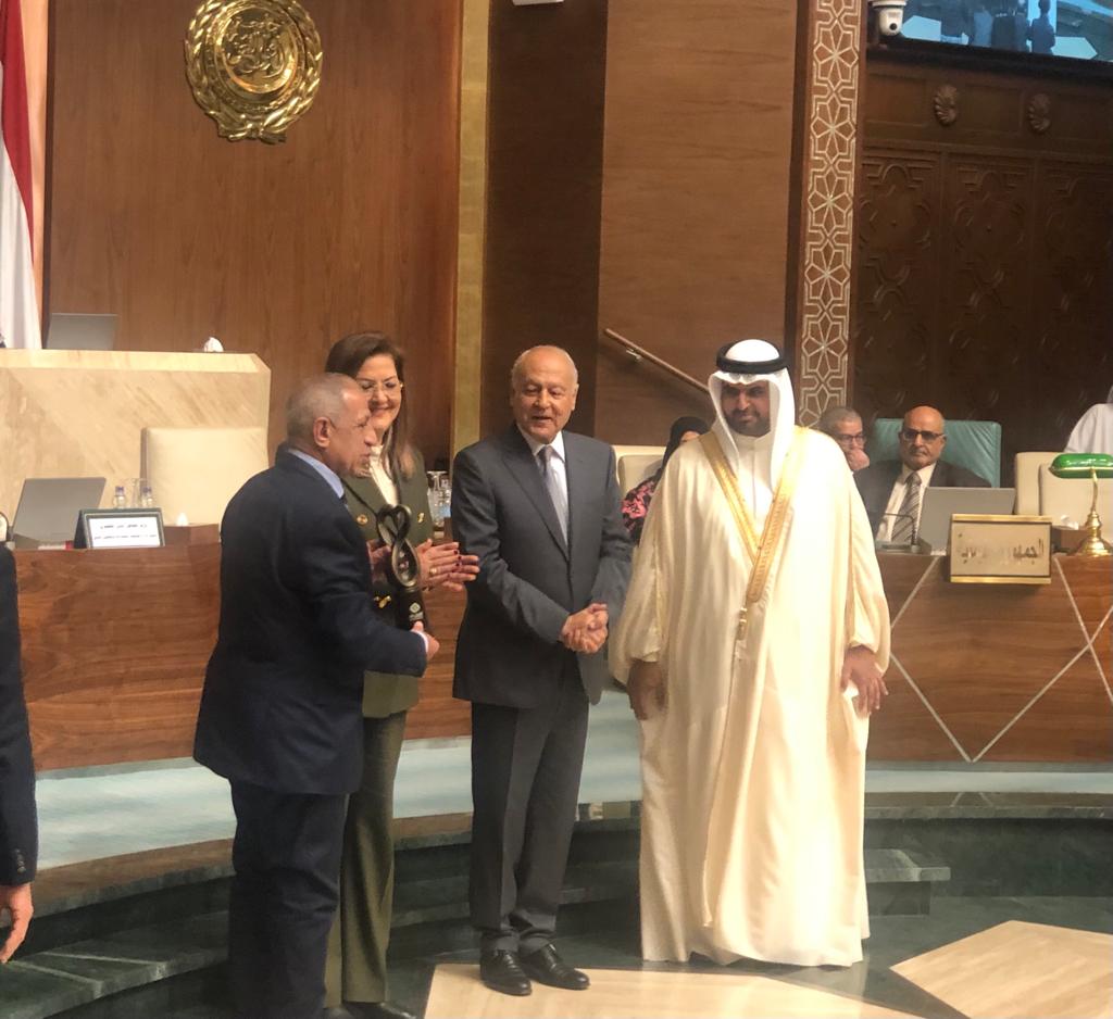 جامعة الدول تكرم الدكتور إسماعيل عبد الغفار في اليوم العربي للاست