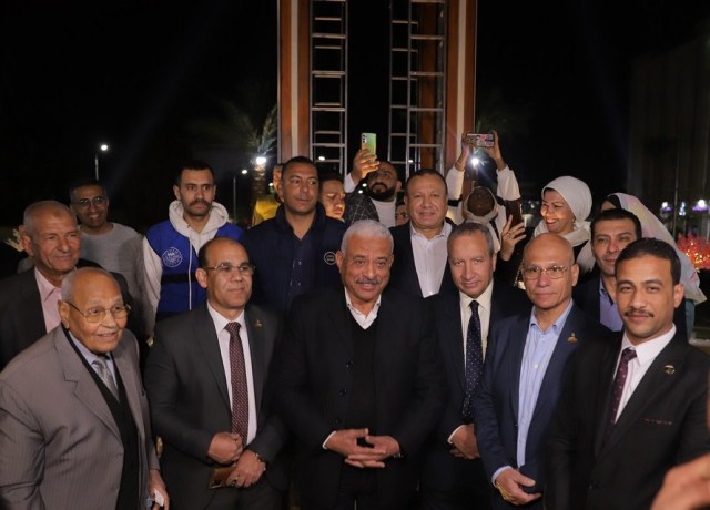 محافظ السويس يفتتح ميدان اللواء تحسين شنن 
