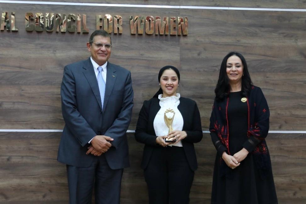 مايا مرسى تشهد حفل ختام برنامج تدريبي لتطوير صناعة المخبوزات 