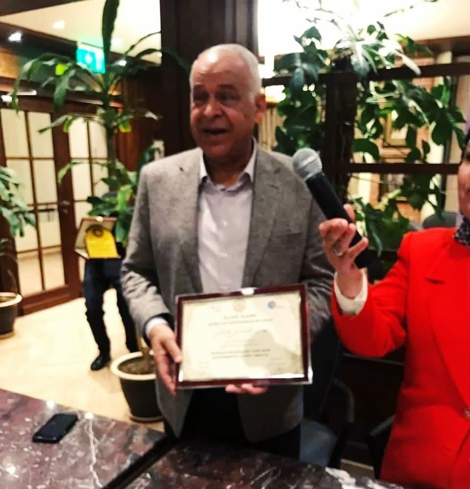 فرح عامر يتسلم العضويه الفخريه لروتارى سان ستيفانو