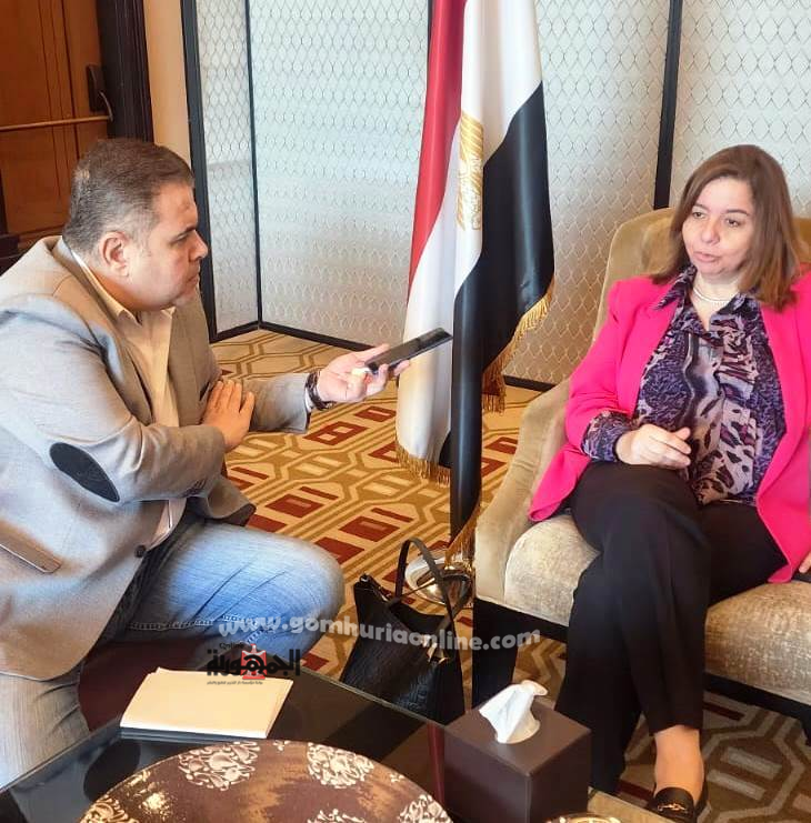 مي عبد الحميد مع المحرر