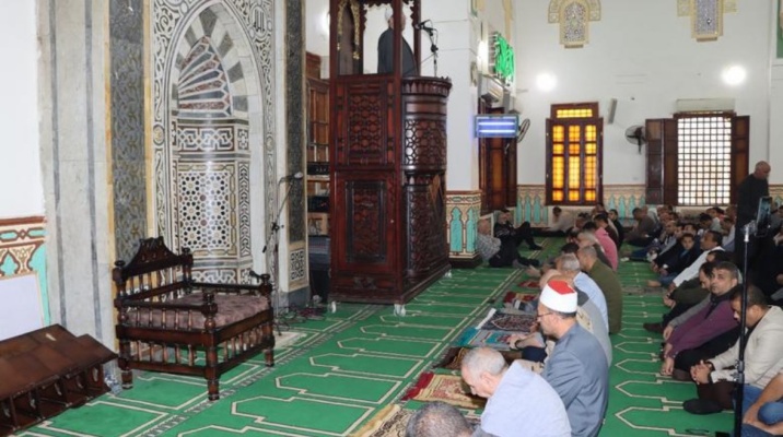 زكاة الفطر ودورها في التكافل المجتمعي، موضوع خطبة الجمعة غدًا.