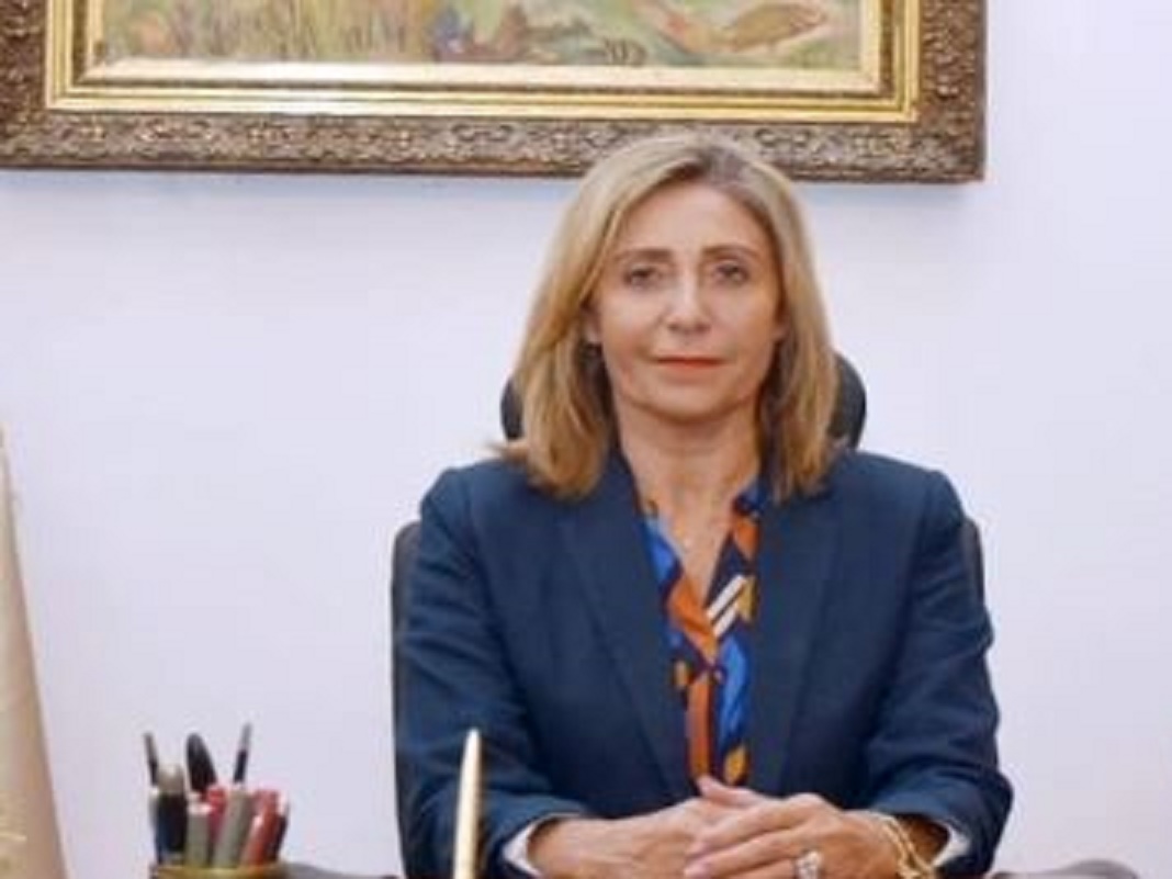 وزيرة الثقافة