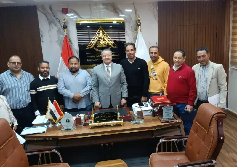 الاستاذ الدكتور عمرو الدخاخني المدير التنفيذي لمستشفيات جامعة بنها