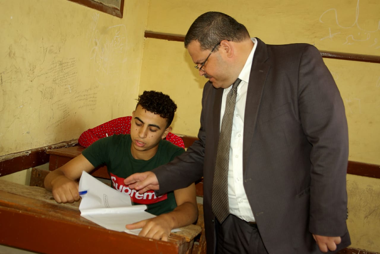 تحذير هام من رئيس قطاع التعليم الفني للطلاب: 