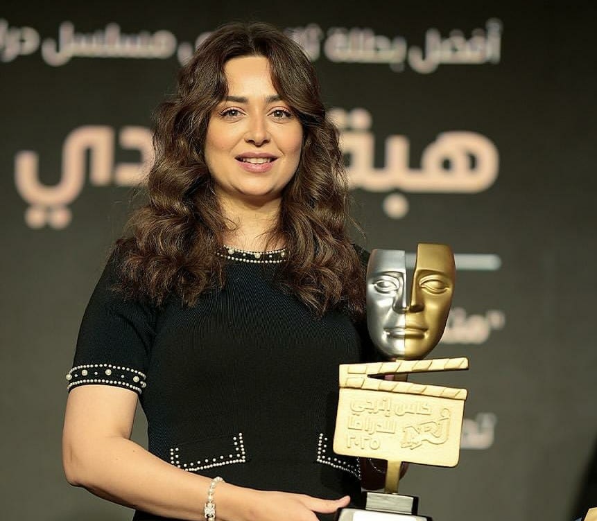 الفنانة هبه مجدى