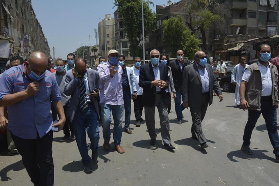  محافظ الجيزة يضبط مقهى خالف الضوابط والإجراءات الاحترازية